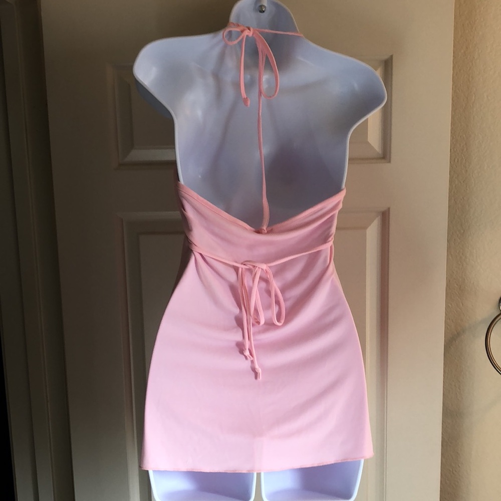 Pink backless halter with flower design, Medium - Picture 5 of 5